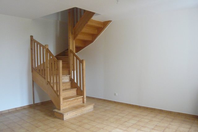 Maison à louer, 60m², Traînel