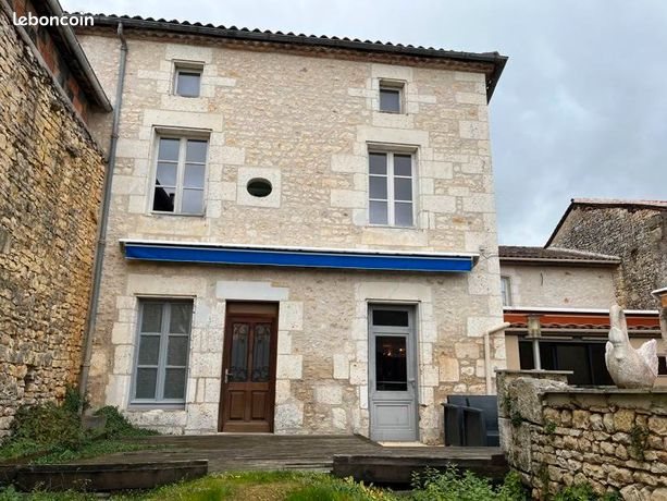 Appartement à vendre, 548m², La Rochefoucauld