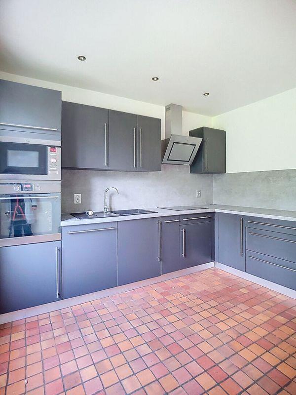 Maison à louer, 170m², Mérobert