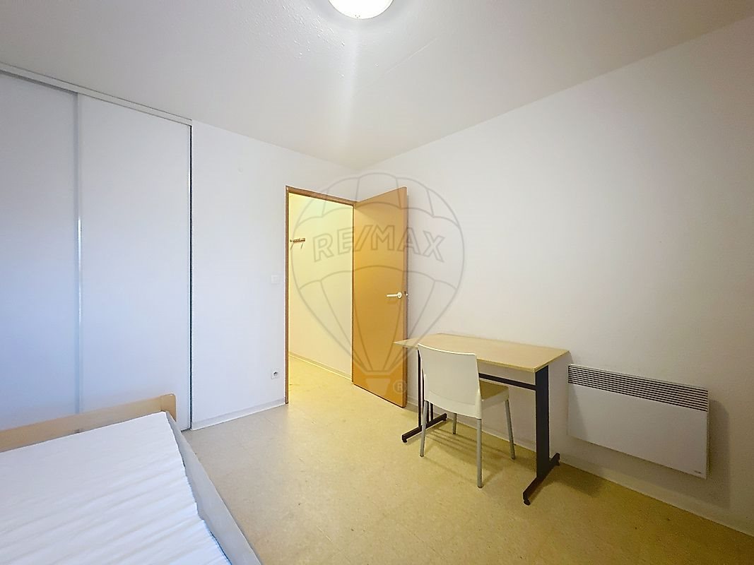 Appartement à louer, 17m², Nîmes