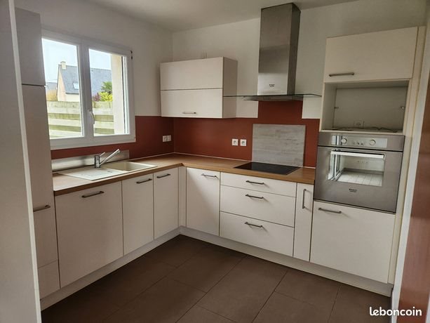 Maison à louer, 95m², Lannilis