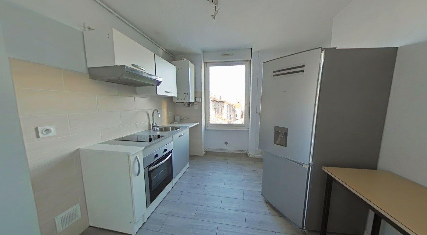 Appartement à louer, 38m², Saint-Etienne