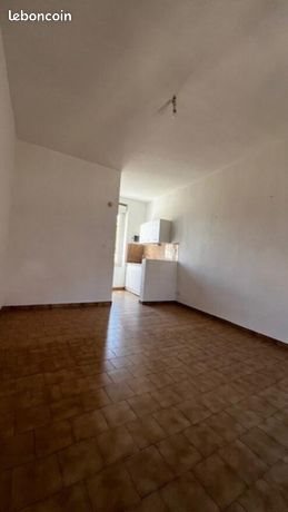Appartement à louer, 21m², Courthézon