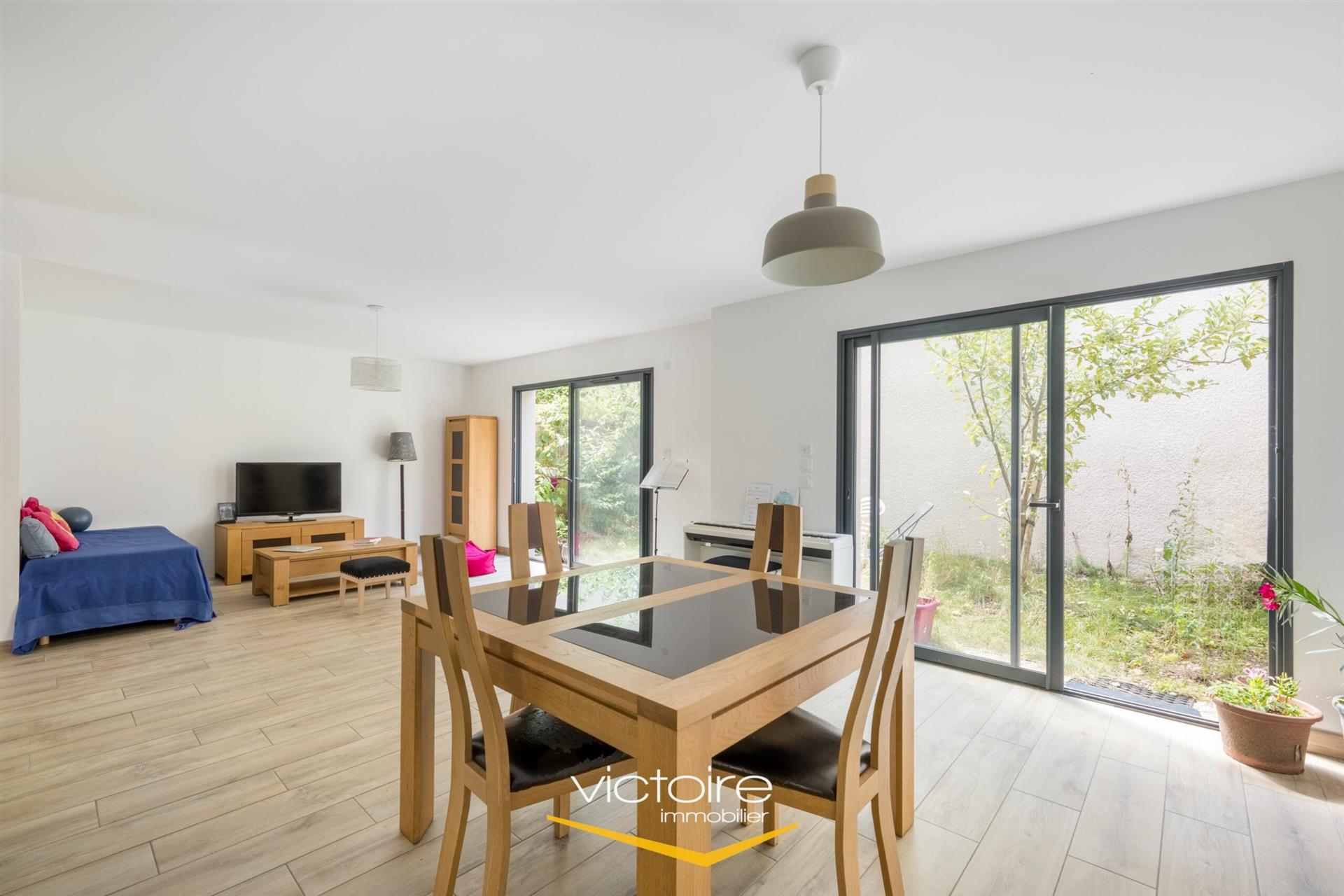 Maison à vendre, 122m², Lyon 8ème