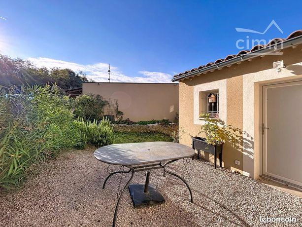 Maison à louer, 66m², Malaucène