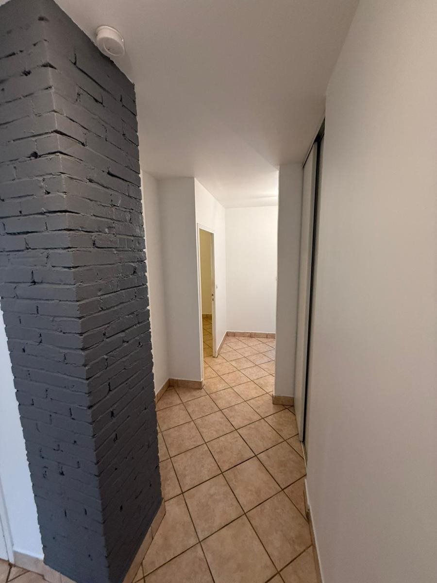Appartement à louer, 74m², Décines-Charpieu