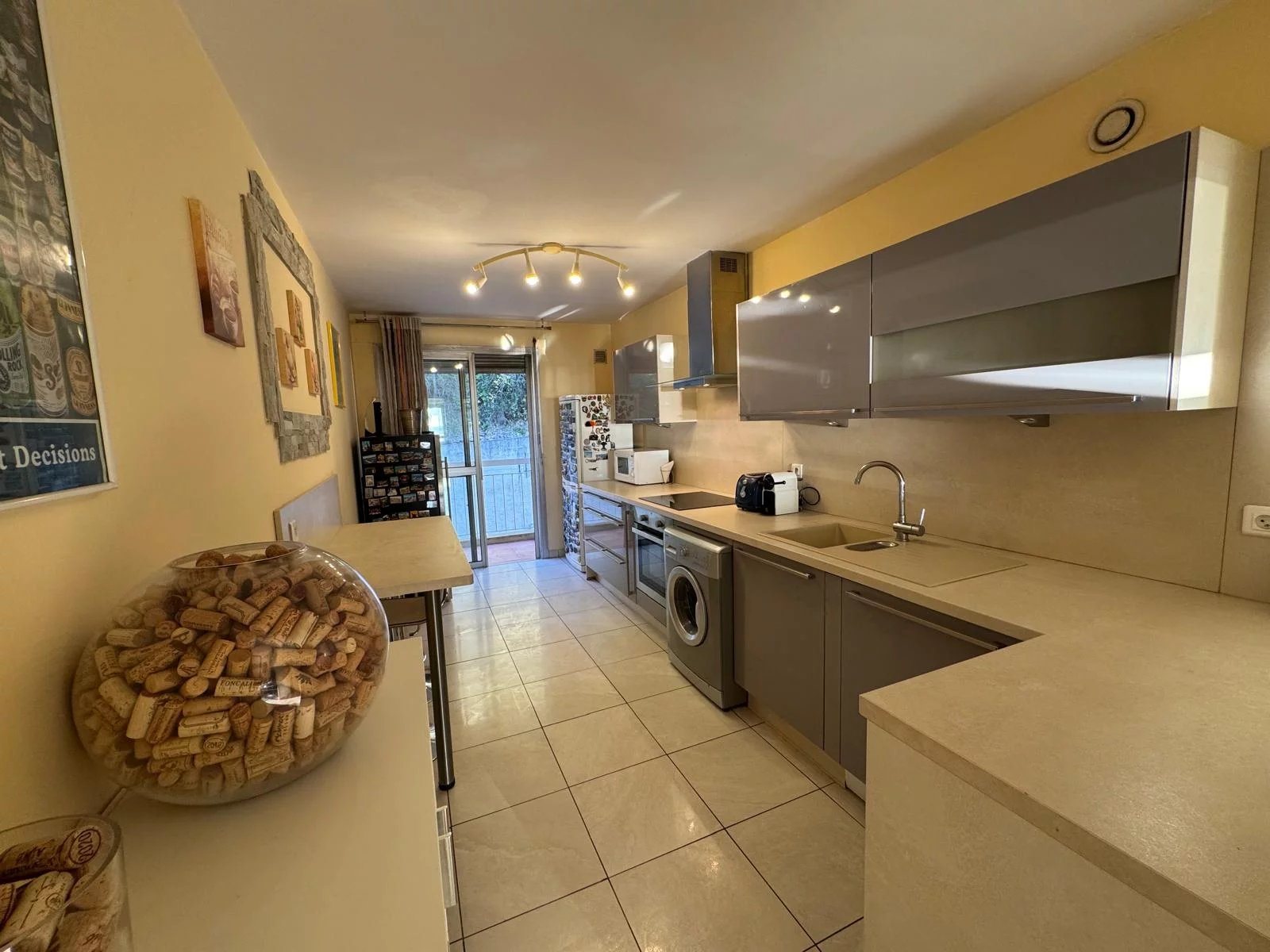 Appartement à louer, 80m², Nice