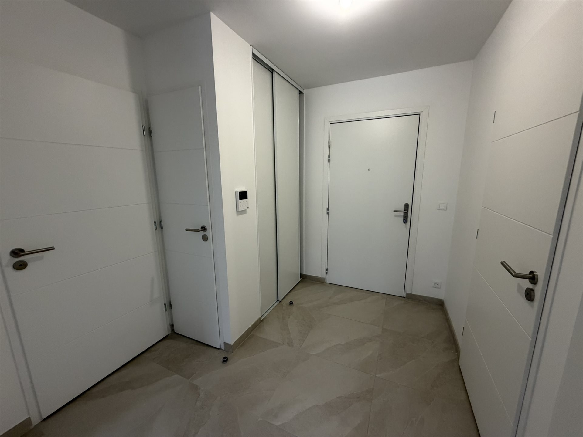 Appartement à louer, 77m², Brenthonne