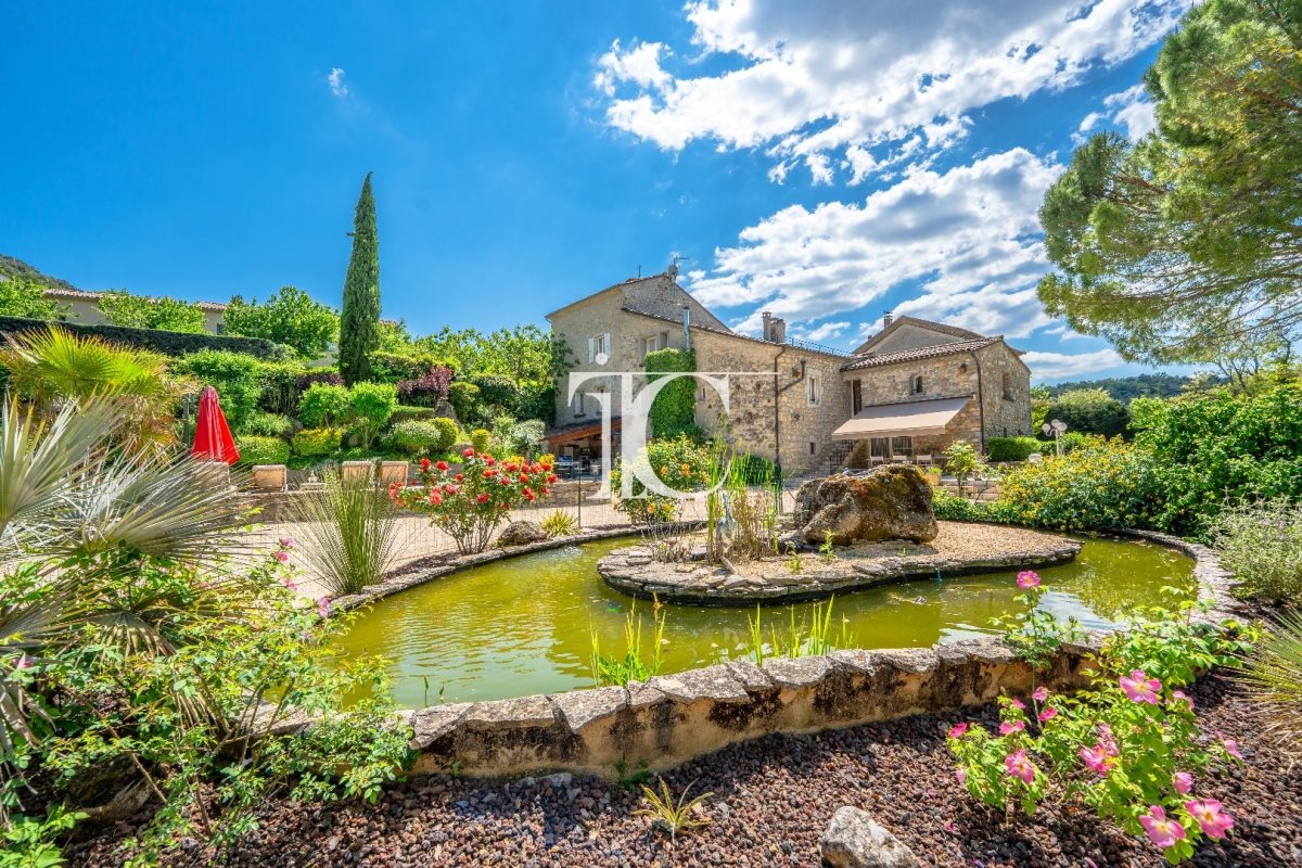 Maison à vendre, 397m², Vogüé