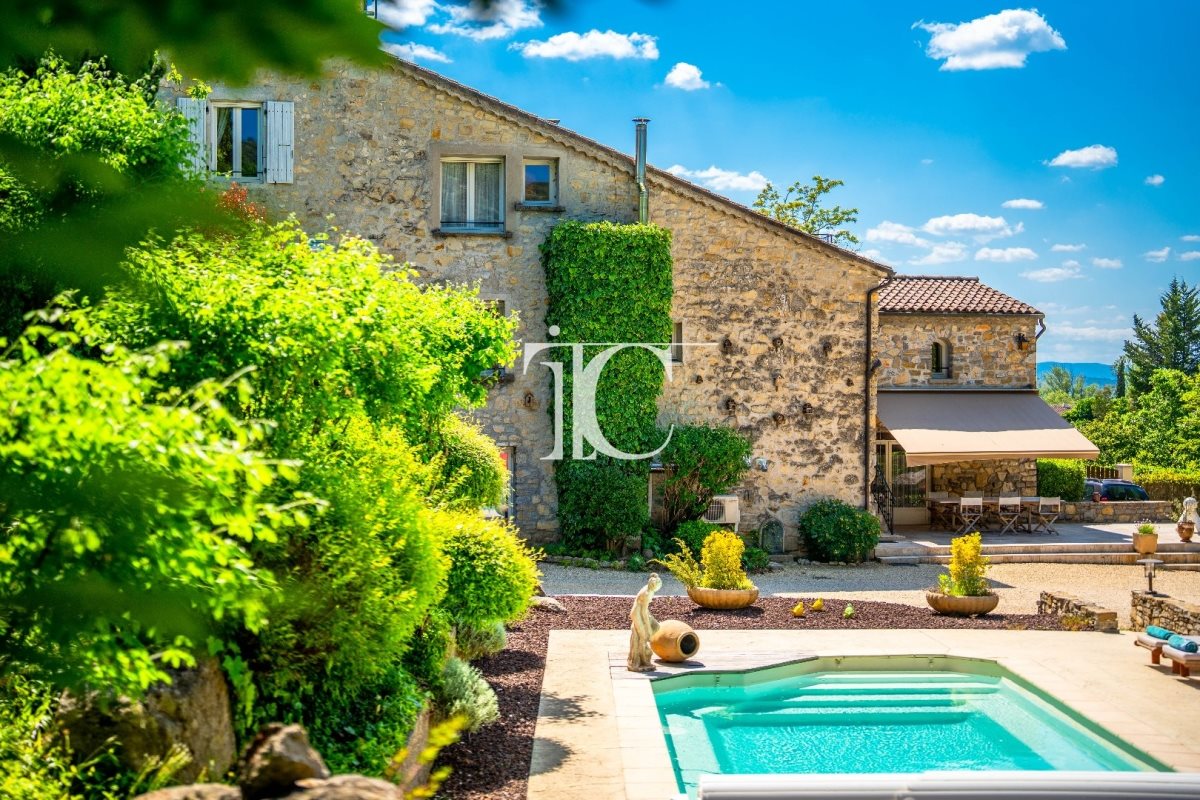 Maison à vendre, 397m², Vogüé