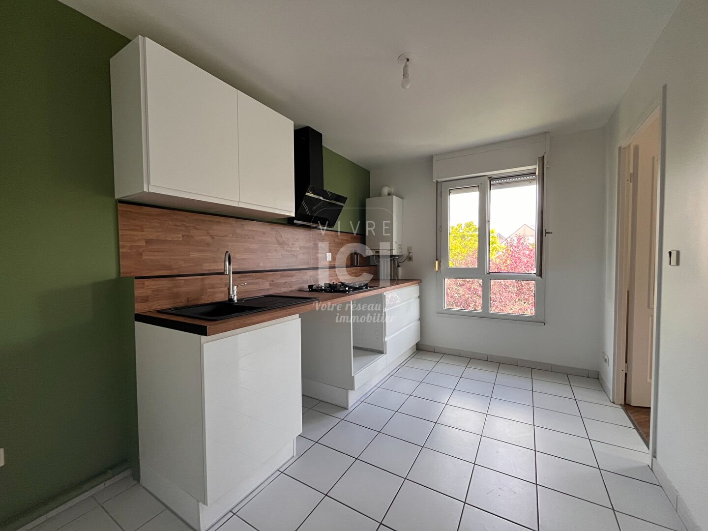 Appartement à louer, 118m², Ecouflant
