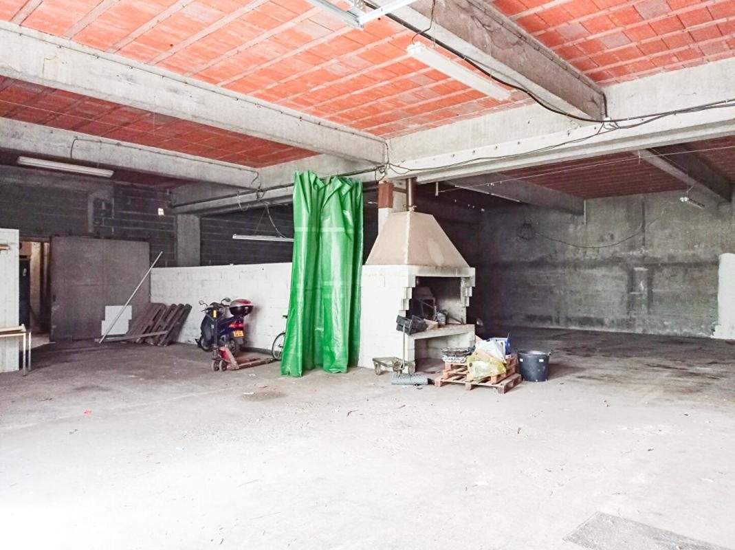 Appartement à vendre, 950m², Saint-Amans-Valtoret