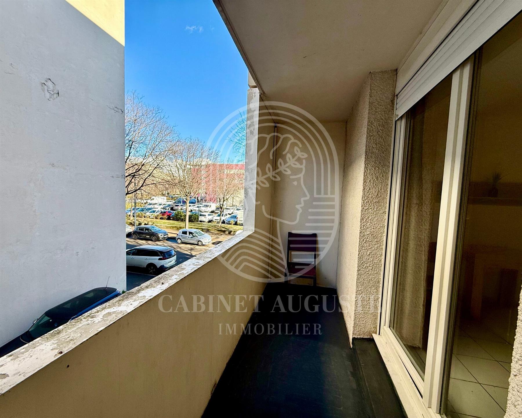 Appartement à louer, 21m², Nîmes