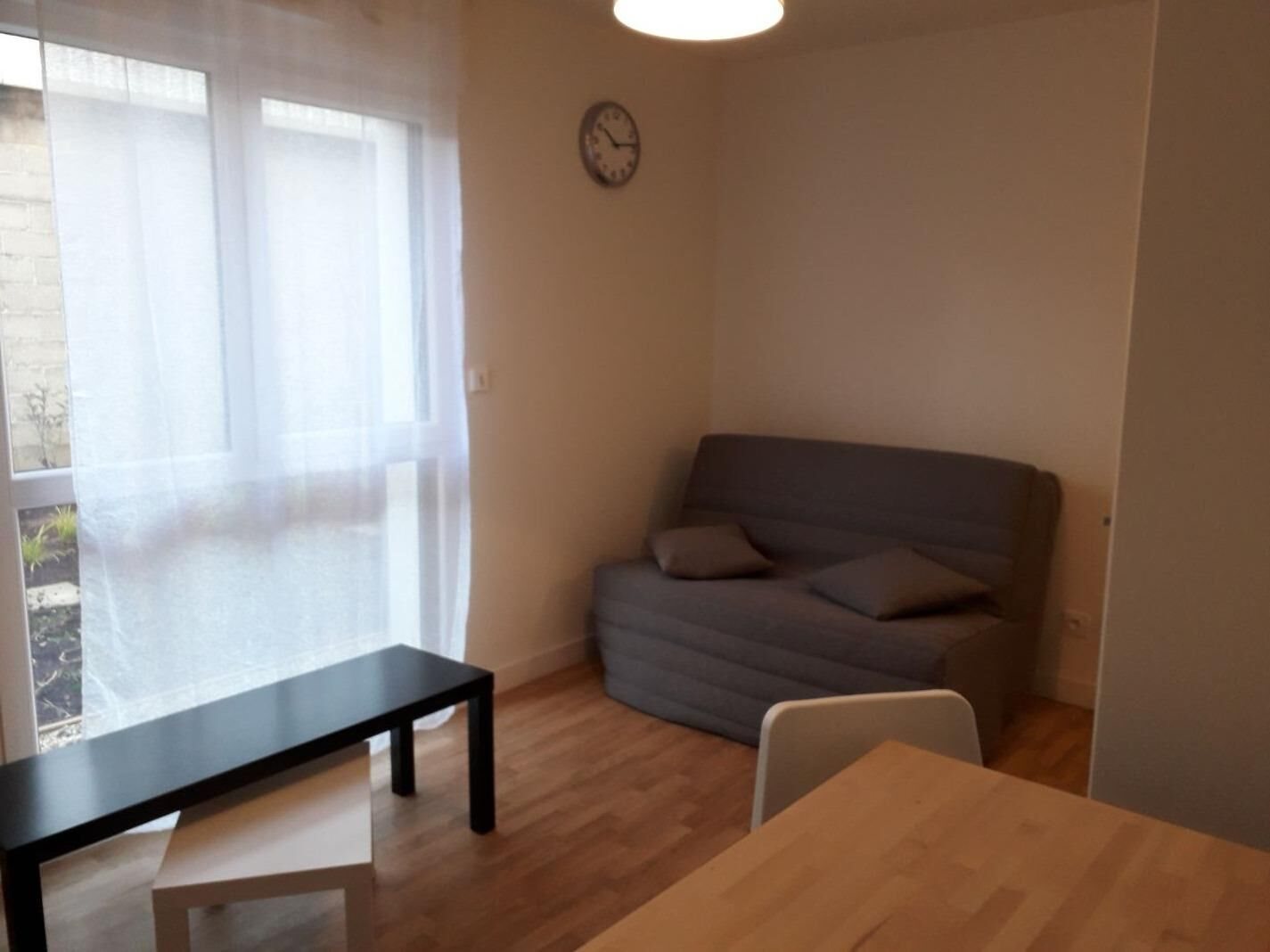 Appartement à louer, 20m², La Chapelle-Saint-Luc