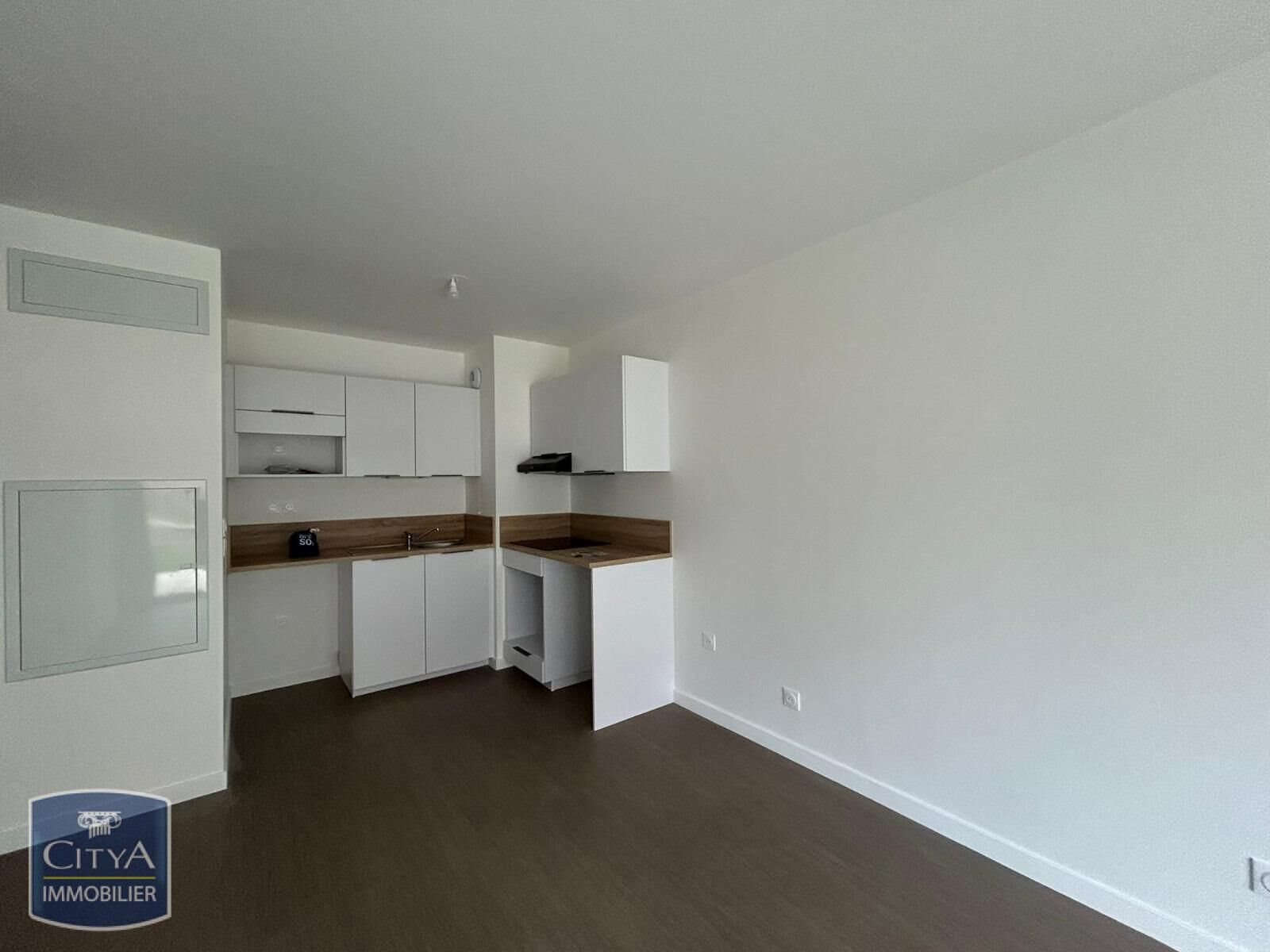 Appartement à louer, 41m², Luisant