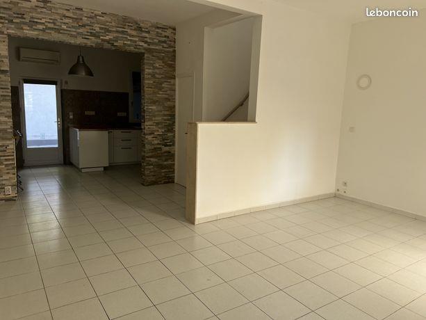 Maison à louer, 84m², Courthézon