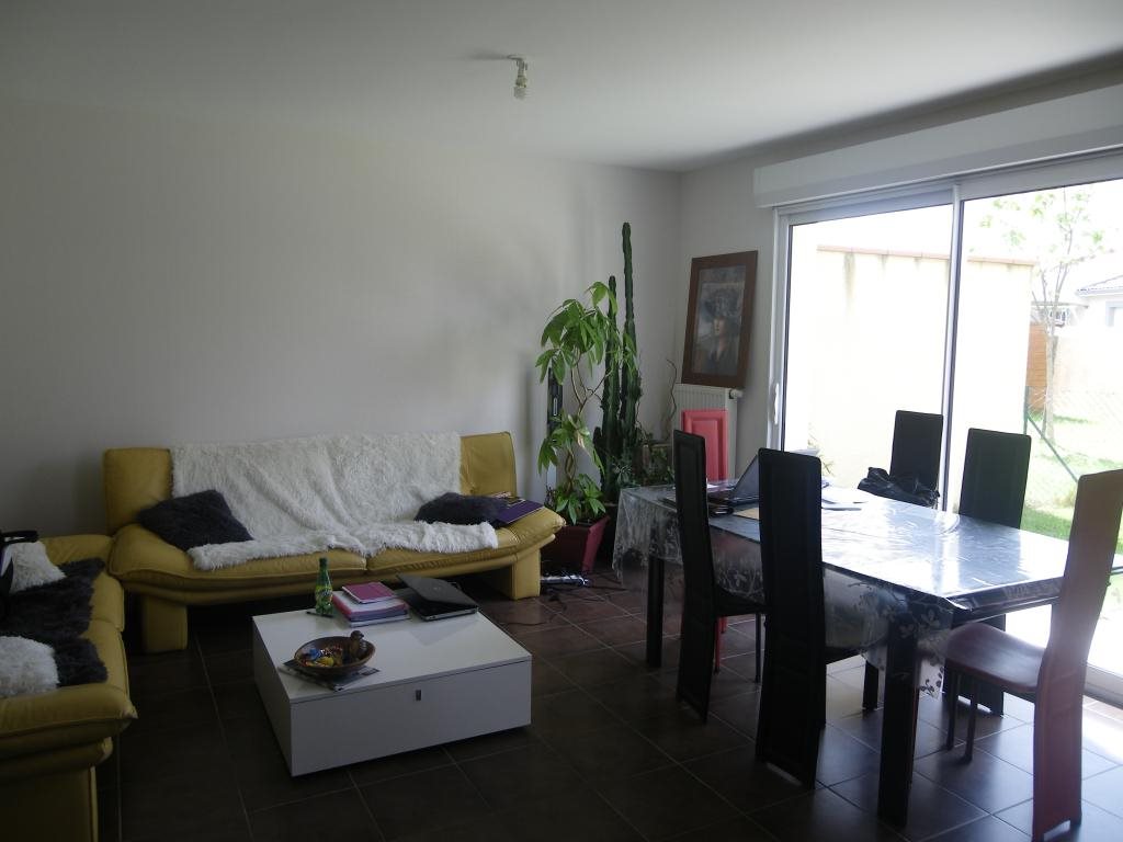 Maison à louer, 101m², Frouzins