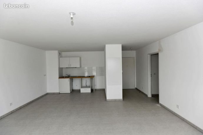 Appartement à louer, 90m², Marseille 8ème