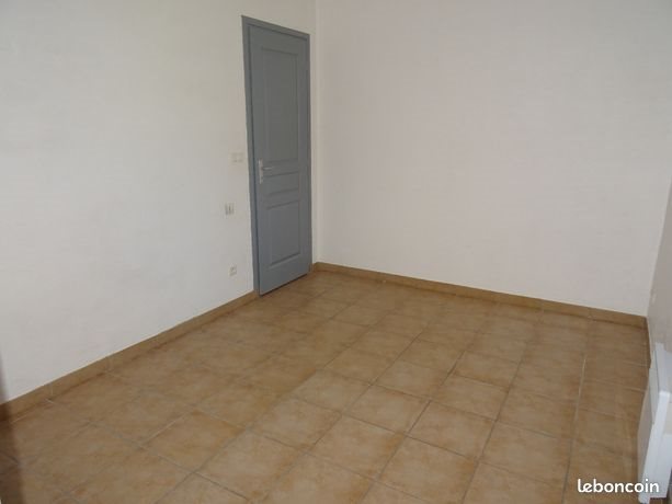 Appartement à louer, 54m², Saint-Laurent-d'Aigouze