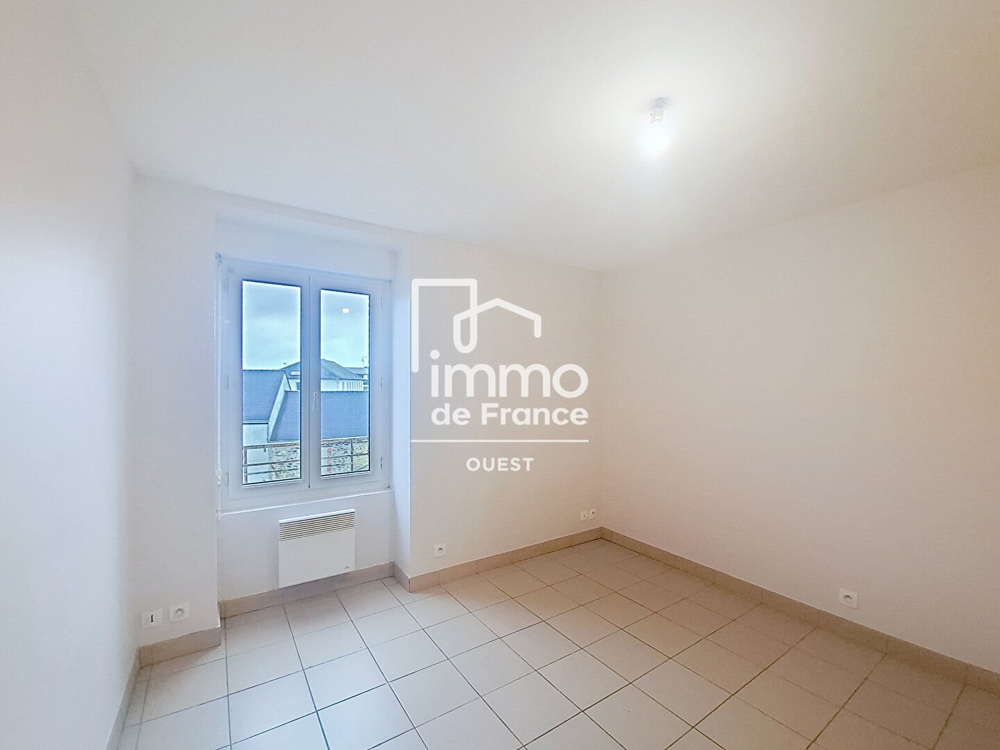 Appartement à louer, 25m², Evron