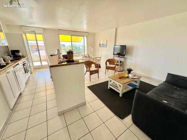 Appartement à louer, 66m², Marseille 8ème