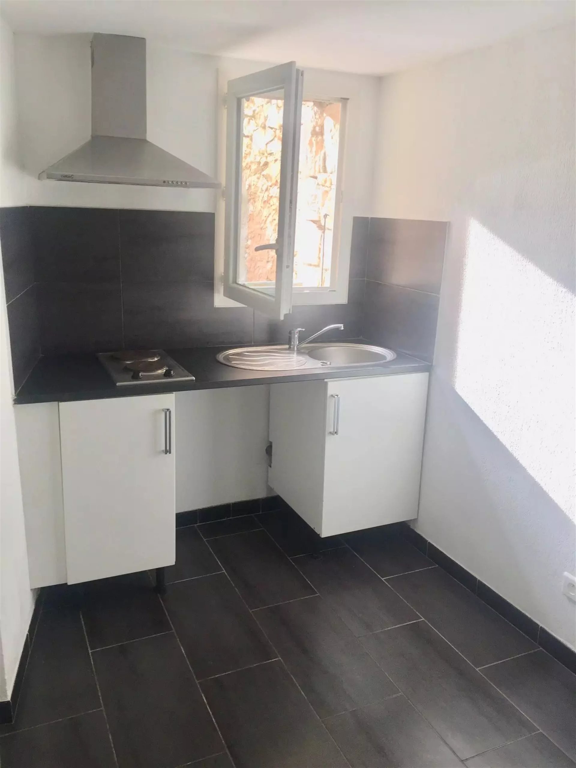 Appartement à louer, 16m², Tourrettes