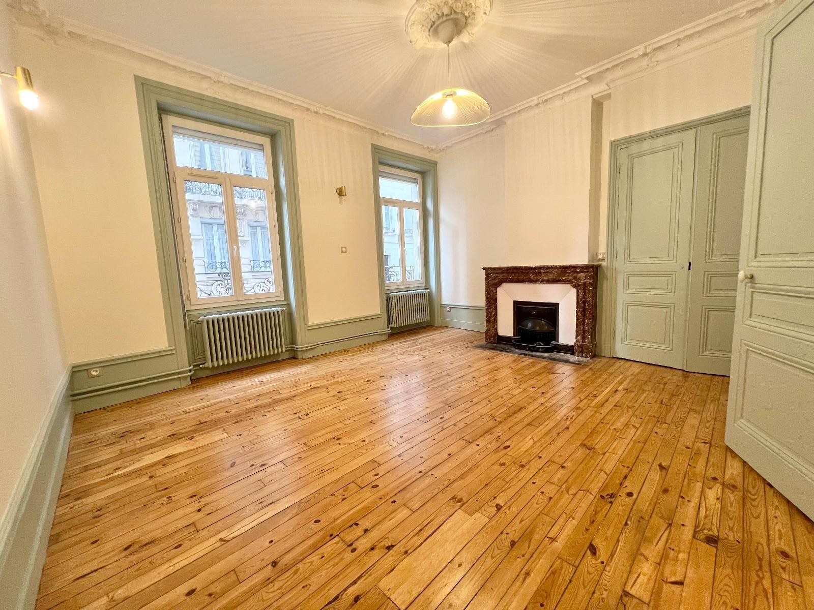 Appartement à louer, 74m², Saint-Etienne