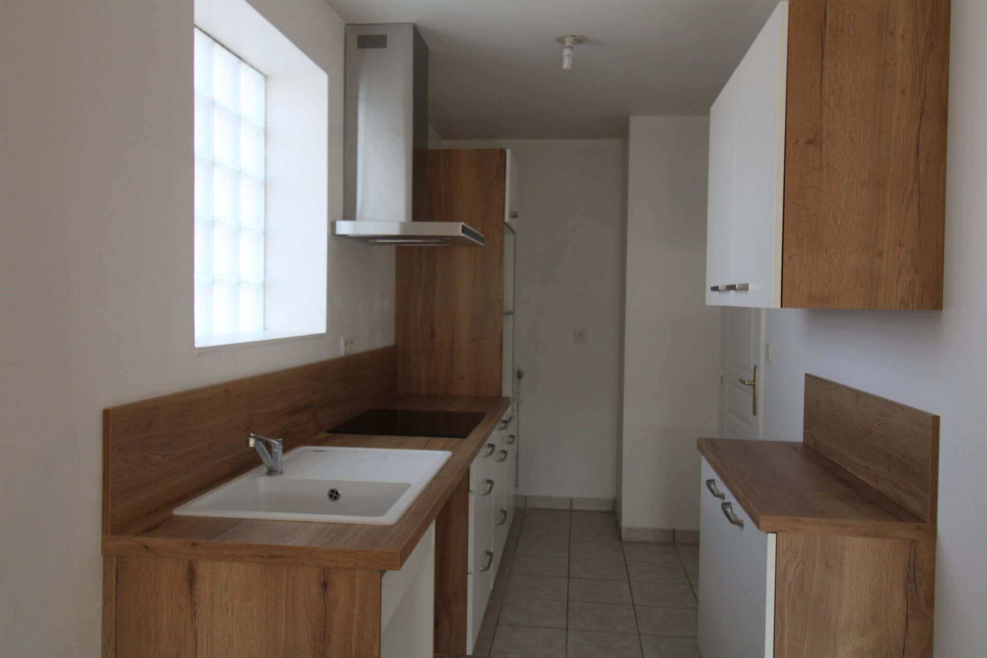 Appartement à louer, 74m², Martin-Eglise