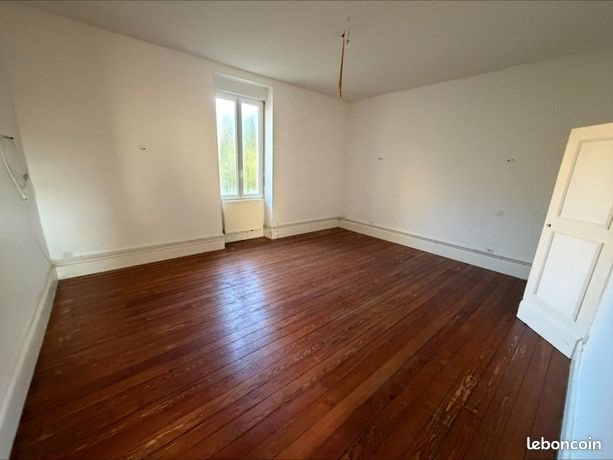 Appartement à vendre, 77m², Saint-Sernin-du-Bois