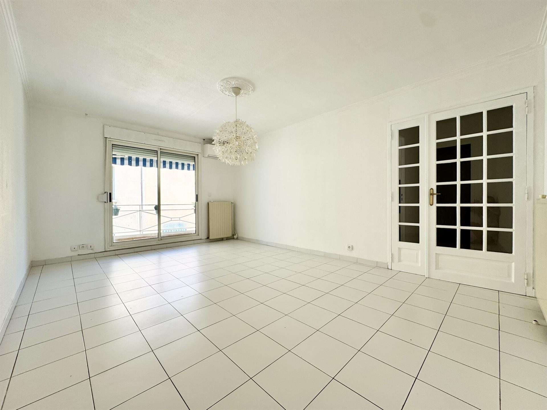 Maison à louer, 65m², Nîmes