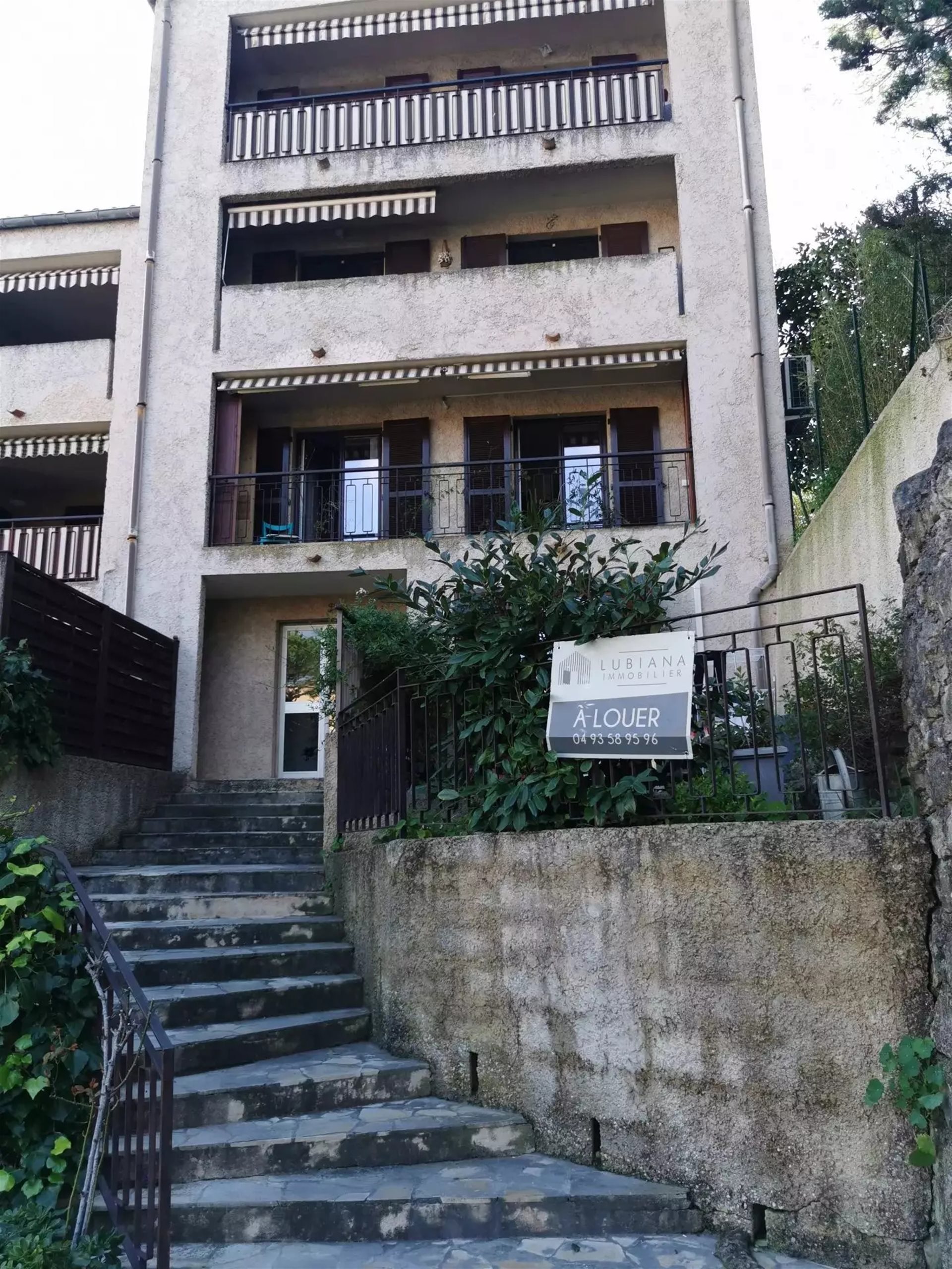 Appartement à louer, 27m², Vence