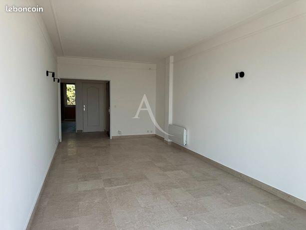 Appartement à louer, 85m², Nice