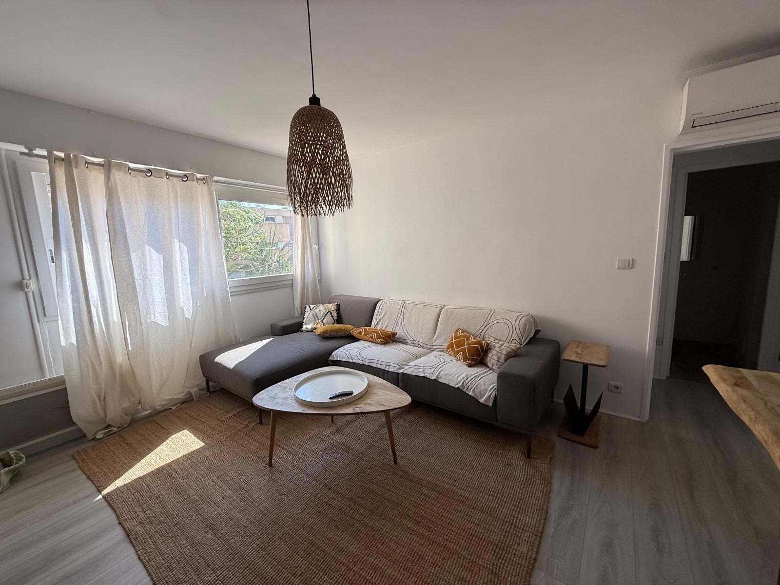 Appartement à louer, 50m², Le Lavandou