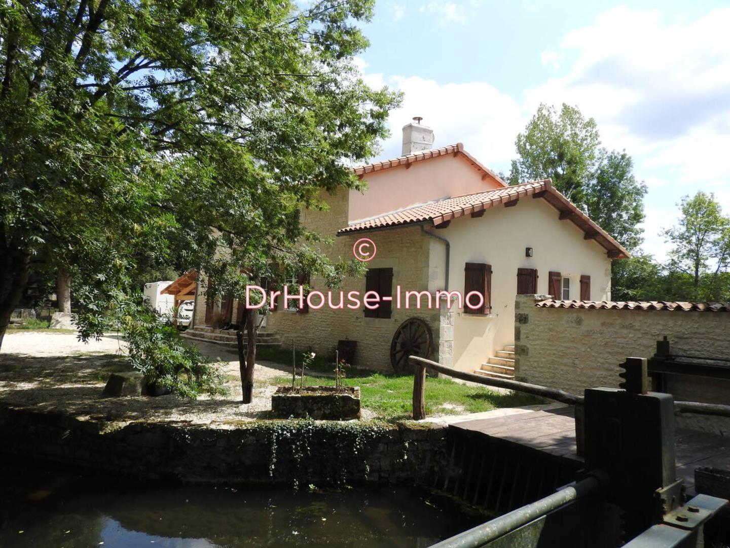 Maison à vendre, 132m², Lizant