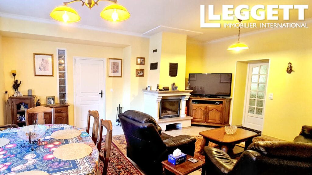 Maison à vendre, 187m², Saint-Denis-de-Gastines