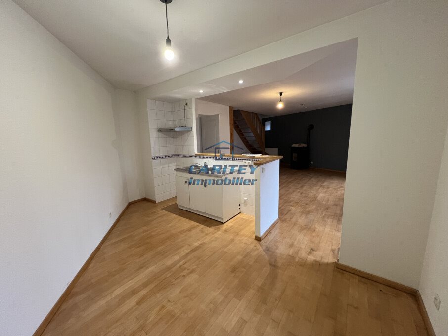 Maison à louer, 72m², Lure