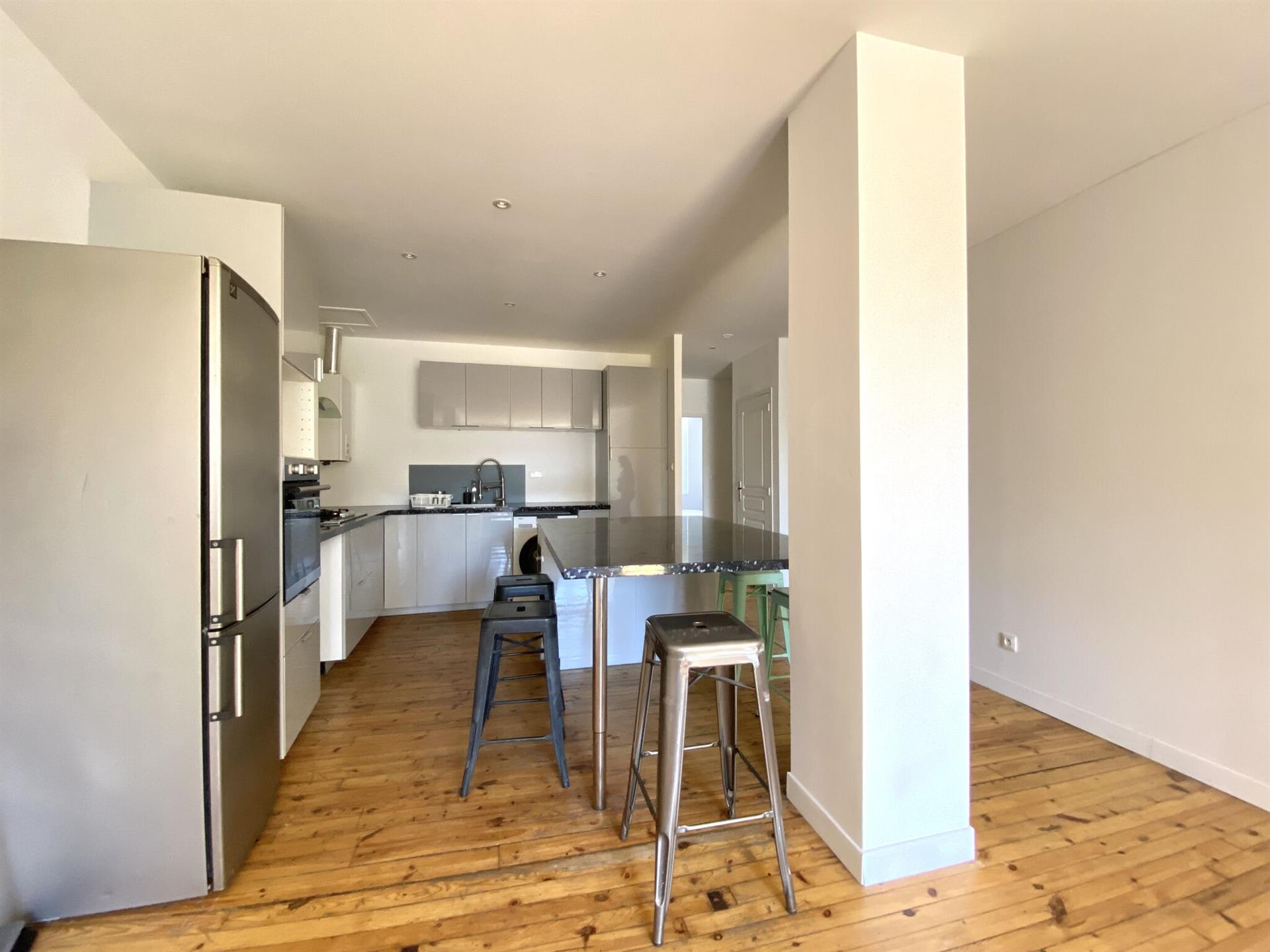 Appartement à louer, 90m², Saint-Etienne