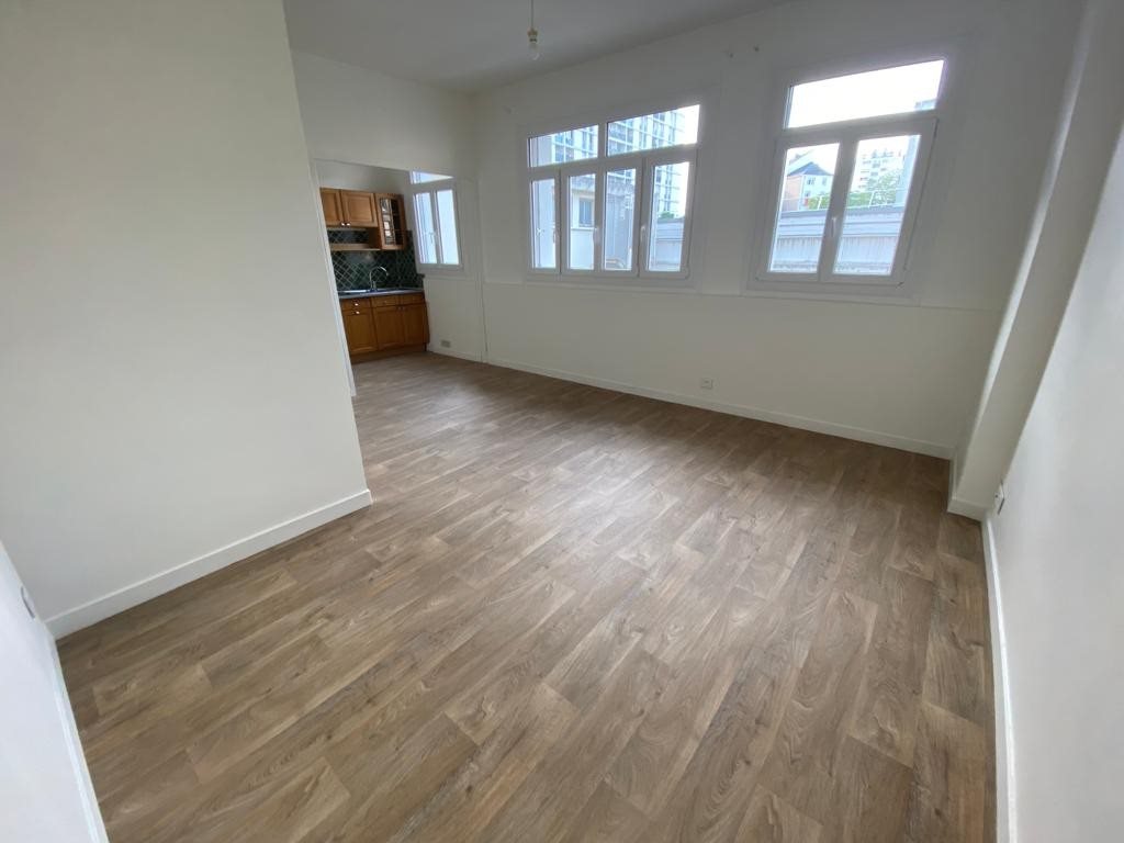 Appartement à louer, 27m², Tours