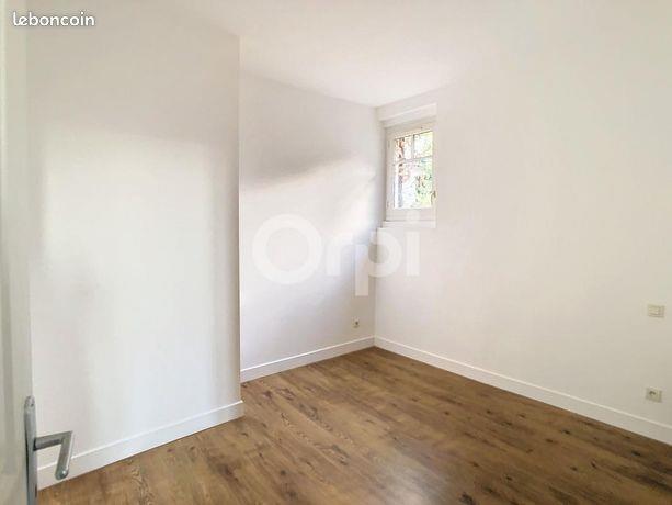 Appartement à louer, 54m², Terrasson-Lavilledieu