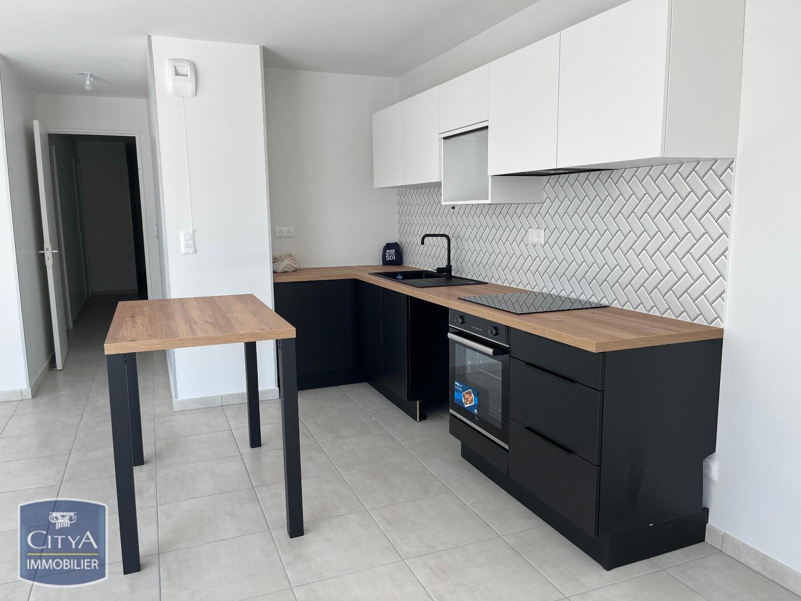 Appartement à louer, 100m², Mionnay