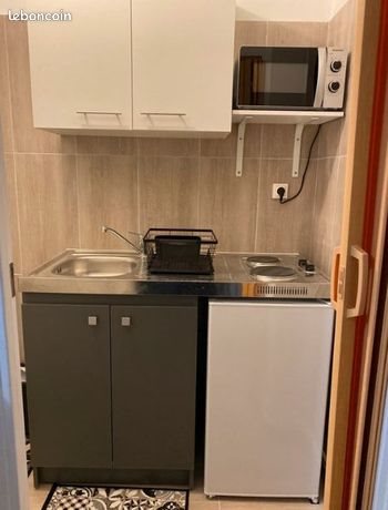 Appartement à louer, 18m², Marseille 8ème