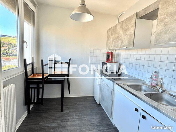 Maison à louer, 22m², Saint-Etienne