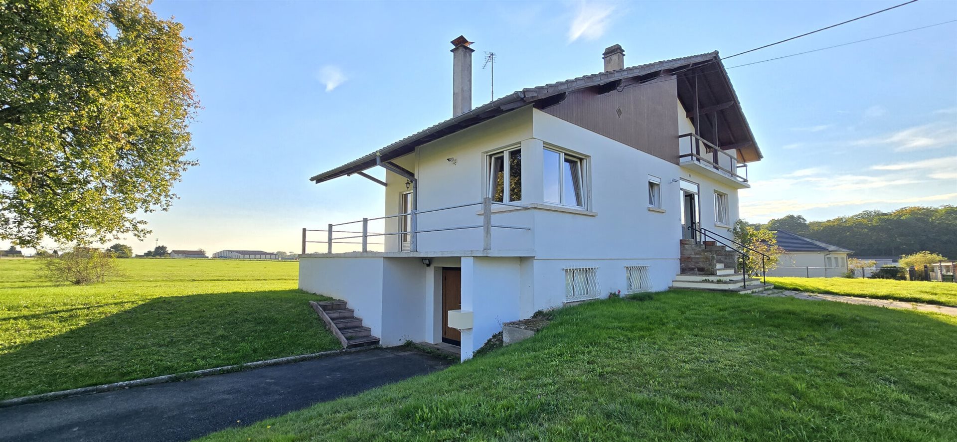 Maison à vendre, 123m², Angeot