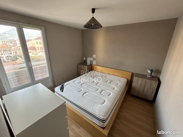 Appartement à louer, 46m², Toulon