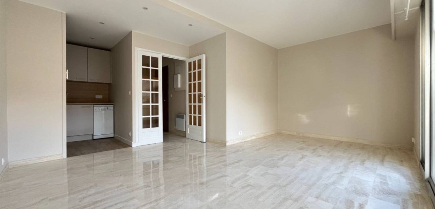 Appartement à louer, 47m², Nice