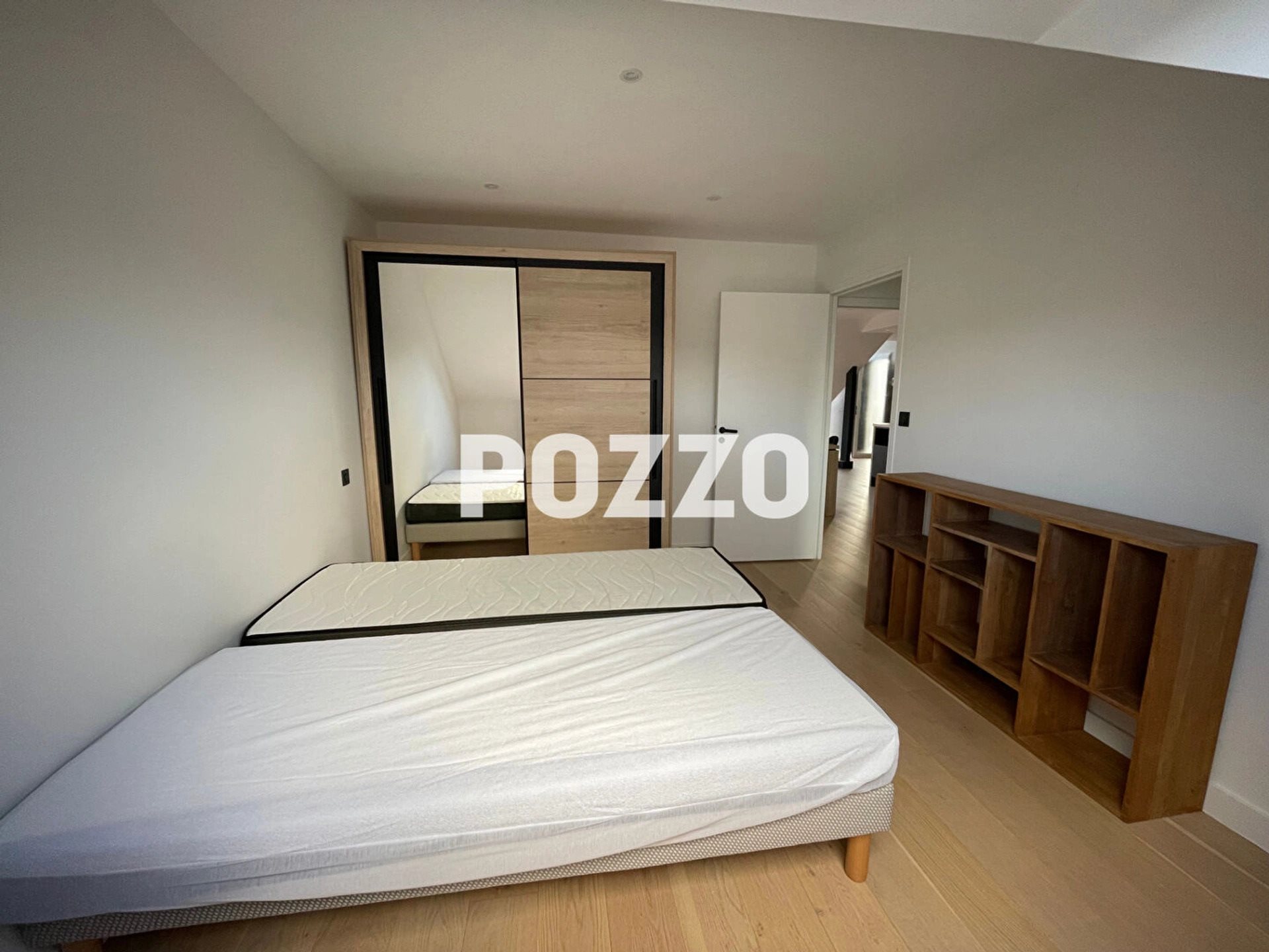 Appartement à louer, 76m², Granville