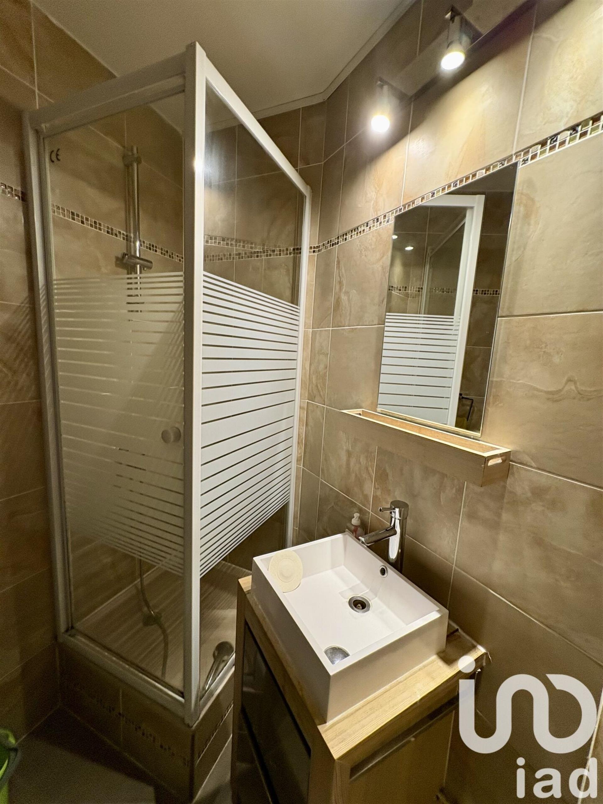 Appartement à louer, 13m², Paris 11ème