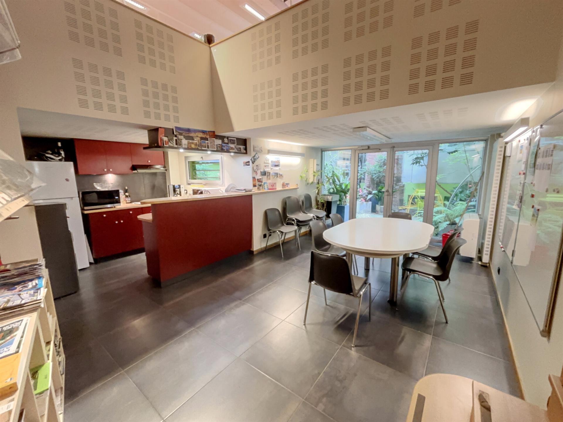 Maison à louer, 315m², Grenoble