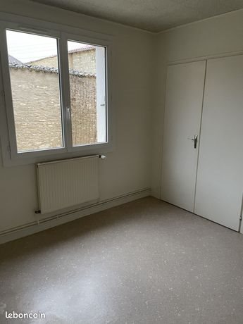 Appartement à louer, 89m², Neuville-de-Poitou