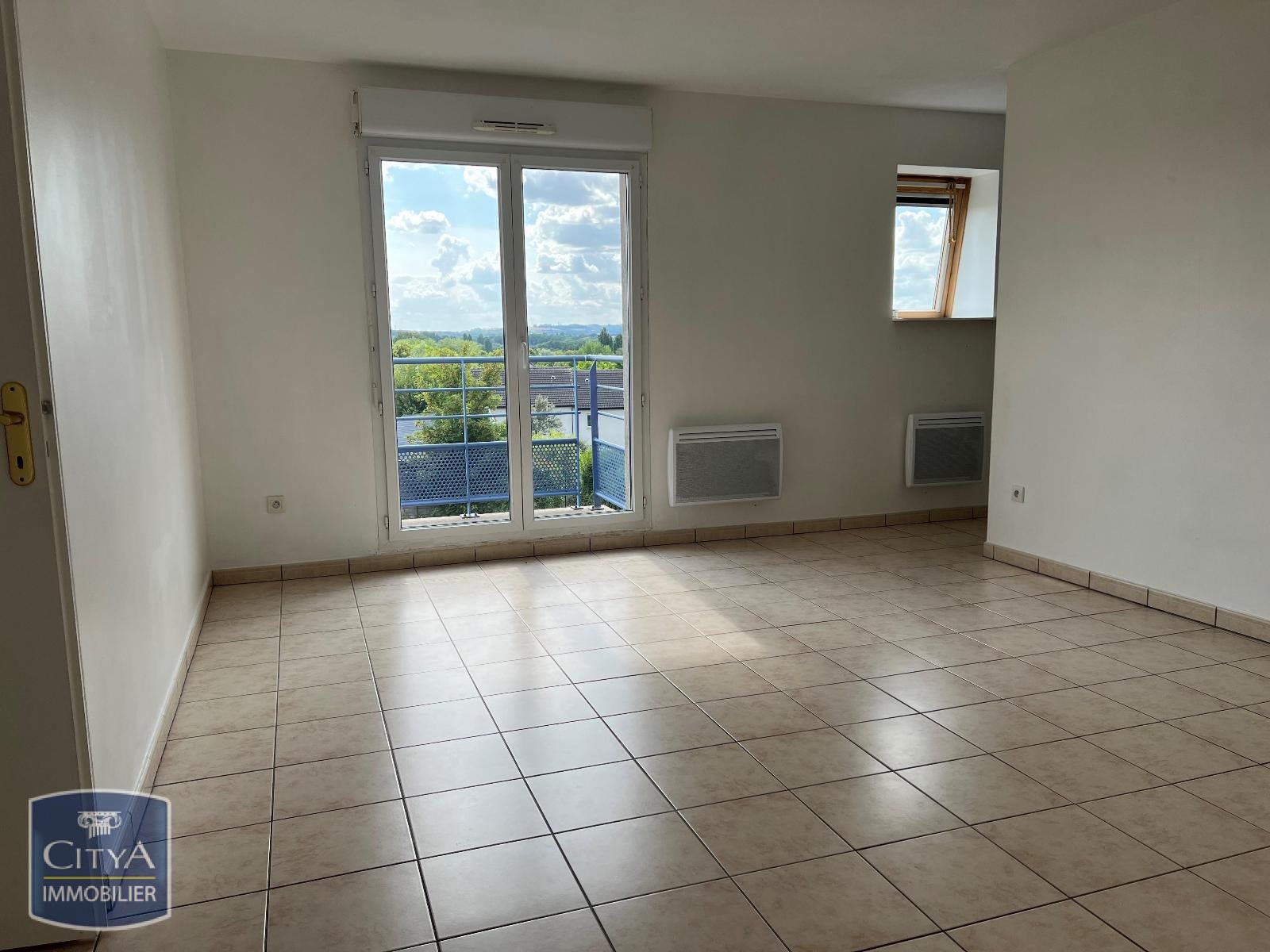 Appartement à louer, 49m², Avion